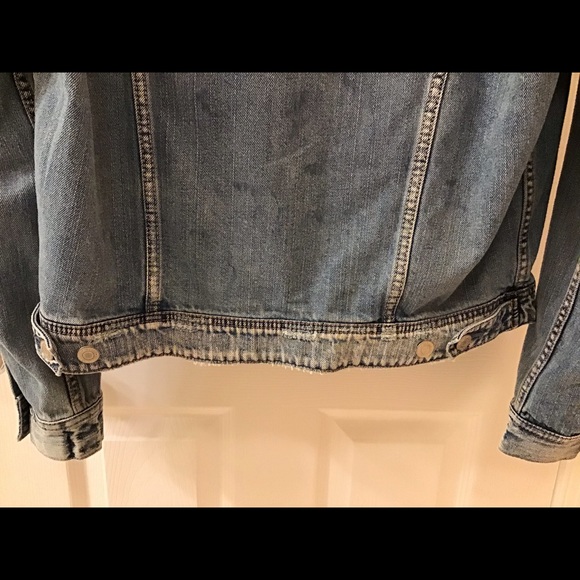 American Eagle Jean Jacket - Picture 6 of 10